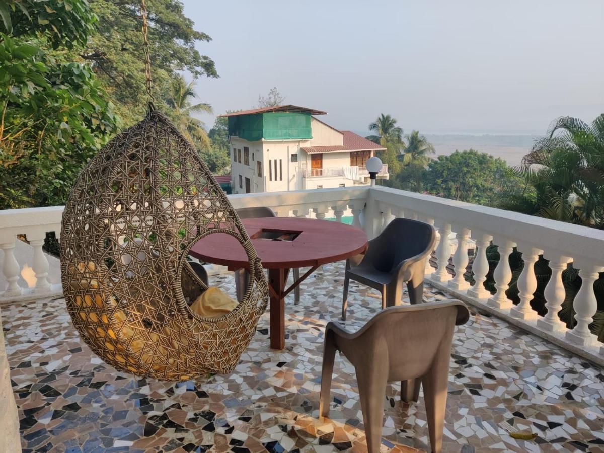 Whitehouse Homestay By Oxystays Hospitality Alībāg Dış mekan fotoğraf
