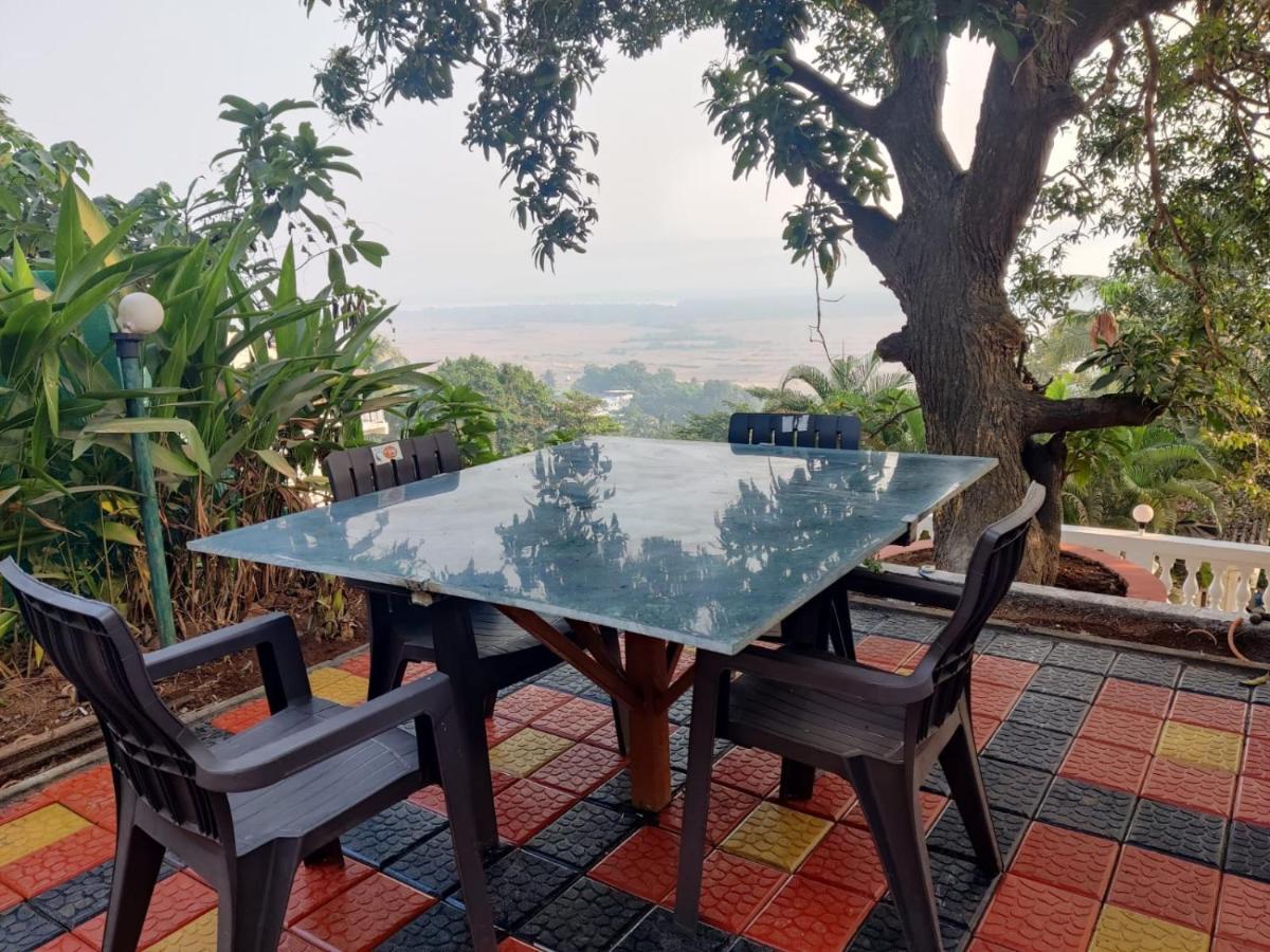 Whitehouse Homestay By Oxystays Hospitality Alībāg Dış mekan fotoğraf